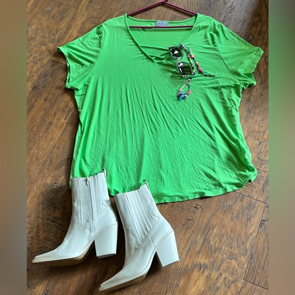 Masseys Shirt Lime Green V Neck Crisscross Flowey Cap Short Sleeves Plus Size 3x - Picture 1 of 12